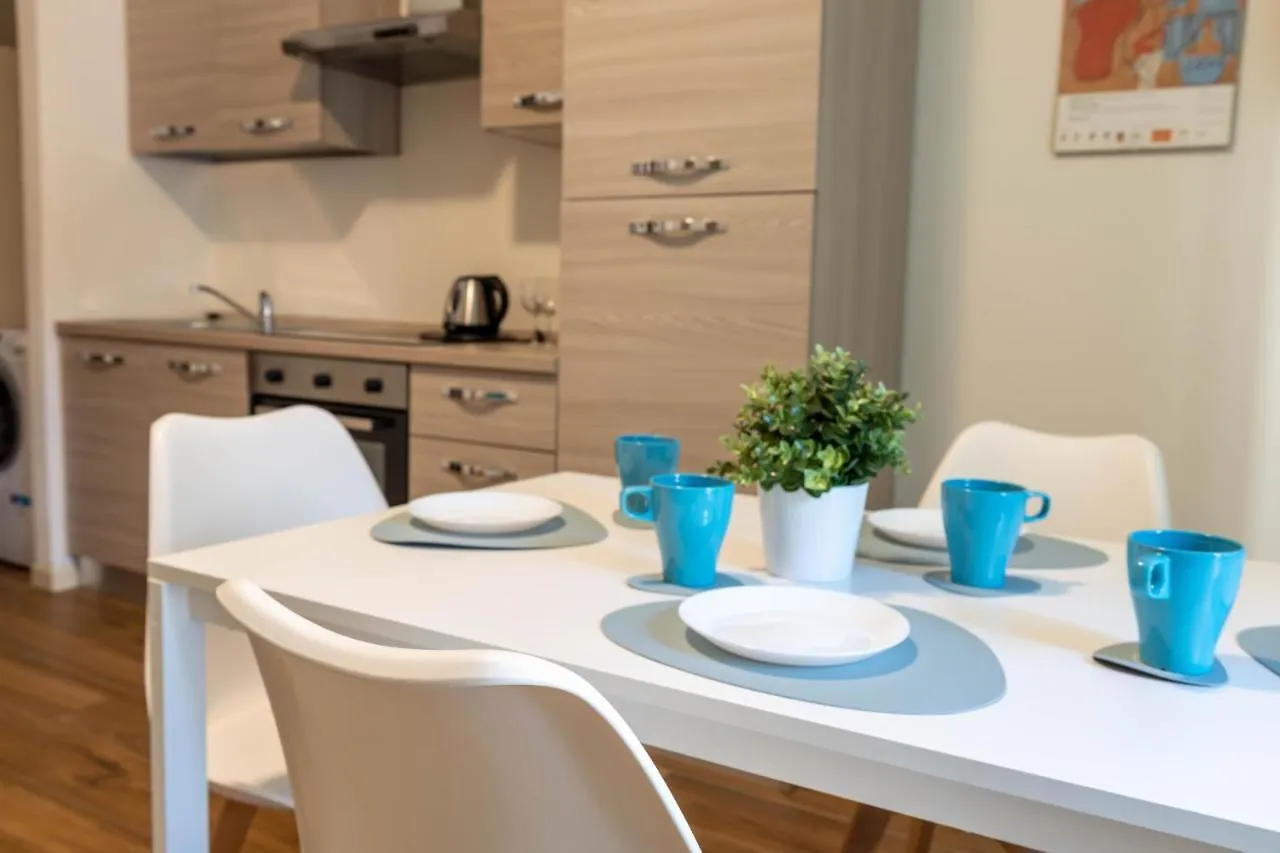 Carpione Apartment 데센자노델가르다