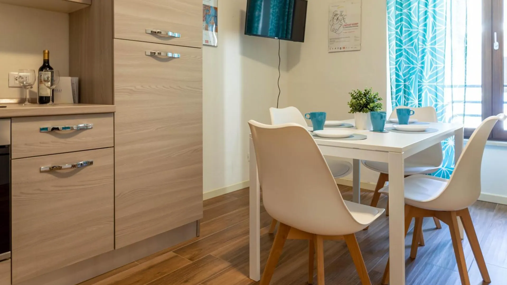 Carpione Apartment Desenzano del Garda 0*,  Italy